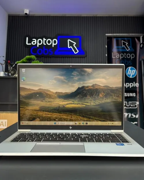 HP ELITEBOOK 840 G8 INTEL i5 1145G7 2.61GHz UP TO 4.40GHz 16GB DDR4 256 SSD NVME INTEL IRIS XE GRAPHICS ECRAN 14 INCH FHD
