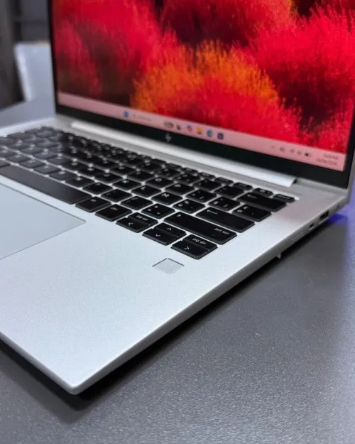 HP ELITEBOOK 845 G9  AMD RYZEN 5 PRO 6650U 2.9GHZ up to 4.5GHZ 16GB DDR5 512GB SSD NVME AMD RADEON GRAPHICS ECRAN 14 - INCH FHD  PLUS