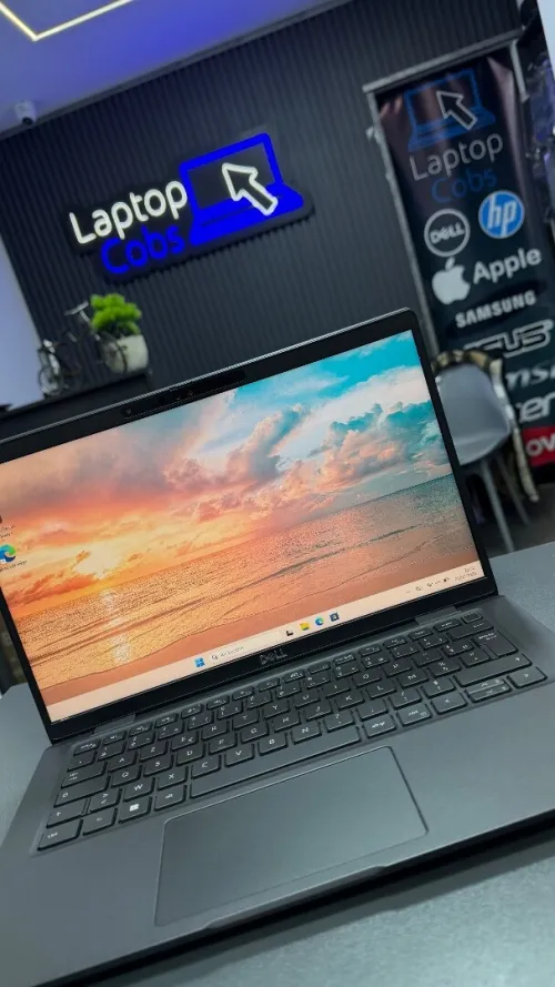 DELL LATITUDE 7430    INTEL I5-1245U RAM 32GB DDR4 DISK 512GB SSD nvme INTEL IRIS XE GRAPHICS ECRAN 14P FHD
