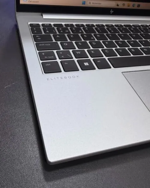 HP ELITEBOOK 835 G9 AMD RZN 5pro 6650U upto 4.5ghz 16g ram 256ssd nvme 13.3"WUXGA