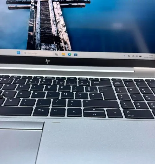 HP ELITEBOOK 850 G7 NTEL i5 10310U 1.70GHz UP TO 4.40GHz 16GB DDR4 256 SSD NVME INTEL UHD GRAPHICS ECRAN 15.6 INCH FHD