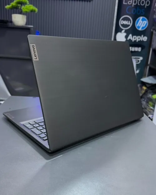 LENOVO V15 INTEL I5-10210U 8g ram 256ssd nvme 15.6FHD