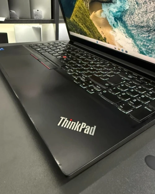 LENOVO THINKPAD E15 i5-1135G7 16Gb DDR4 512Gb Nvme INTEL IRIS Xe Graphics 4gb 15.6 FHD