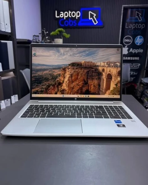 HP PROBOOK 450 G9 INTEL i5-1235U up to 4.3Ghz 16g 256ssd nvme 15,6"FHD