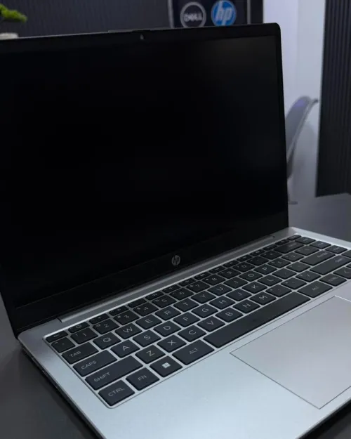 HP 240 G8 i5 1335U 13EME 16GB DDR5 512GB SSD INTEL UHD GRAPHICS ECRAN 14 POUCE  FULL HD