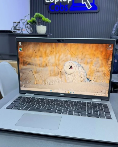 DELL LATITUDE 5540  INTEL i5-1345U RAM 16GB DDR4 5256B SSD nvme INTEL IRIS XE  GRAPHICS  ECRAN 15.6-INCH FHD
