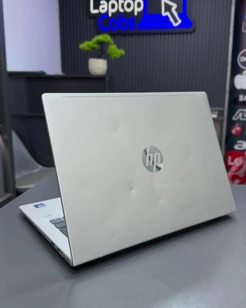 HP PROBOOK 440 G11 ULTRA 7 155U 16GB DDR5 256Gb SSD INTEL (R) GRAPHICS  ECRAN 14P  FHD