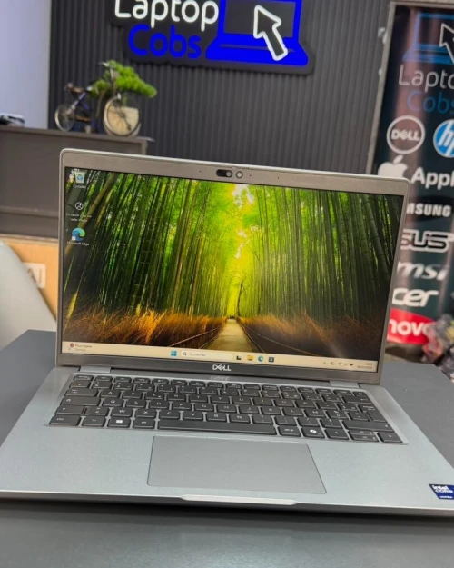 DELL LATITUDE 5450 INTEL ULTRA 5 RAM  8GB DDR5 DISK  512GB SSD nvme INTEL R GRAPHICS  ECRAN 14-INCH FHD+