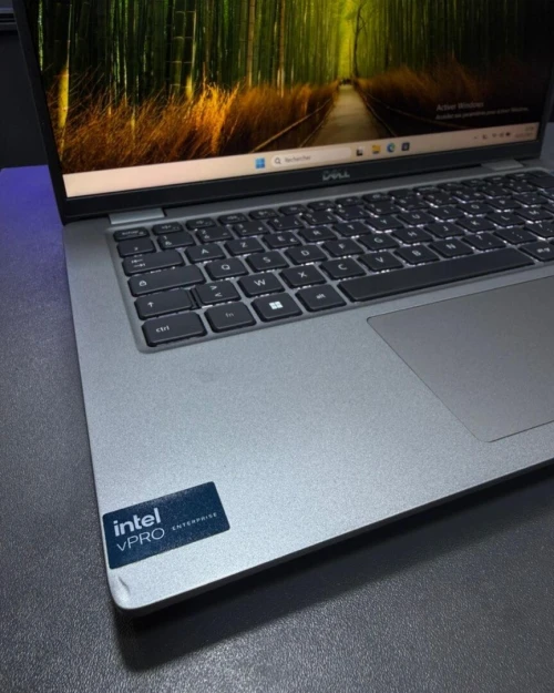 DELL LATITUDE 5450 ULTRA 5 135U 16Gb 512Gb  SSD  INTEL R GRAPHICS
