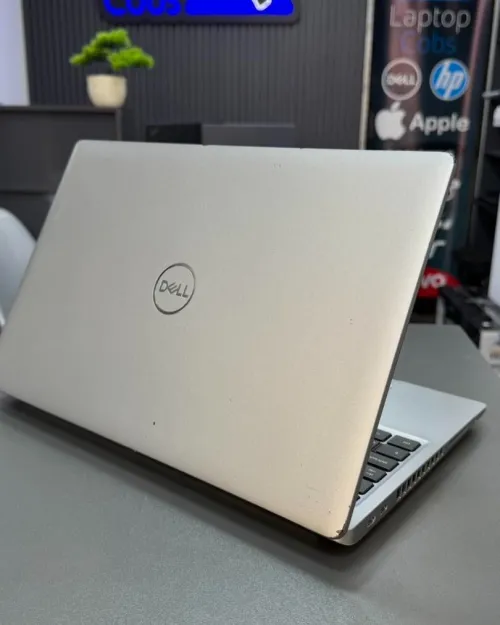 DELL LATITUDE 5521 INTEL I7-11850H 11eme 16GB DDR4 256GB SSD INTEL UHD  GRAPHICS 15.6 FHD
