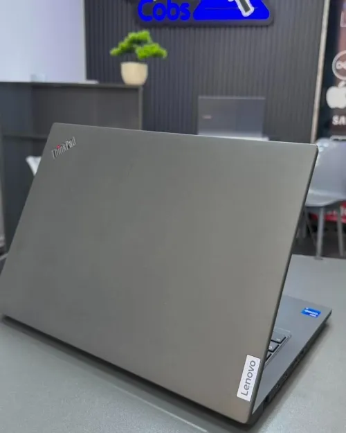 LENOVO THINKPAD T14 INTEL I7-1335U 16GB DDR5 512GB SSD nvme INTEL UHD GRAPHICS 14P FHD