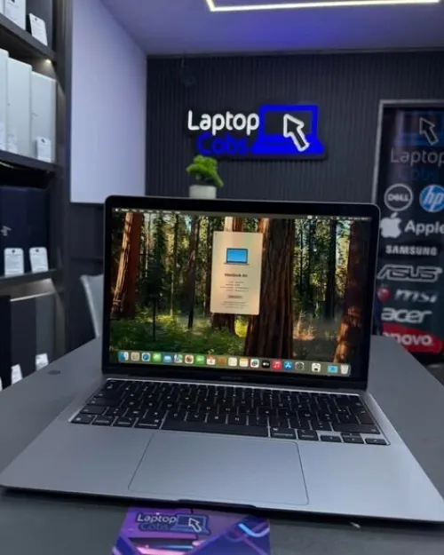 MACBOOK AIR M1 2020 JAMAIS UTILISÉ PUCE M1 8GB 256GB SSD ECRAN 13.3 retina 2.5k
