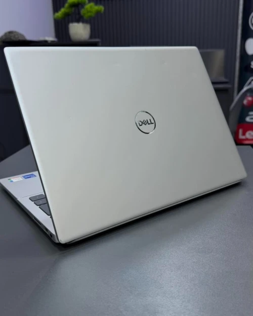 DELL INSPIRON 14 5420 NTEL CORE I7-1255U 1.70 Ghz 16Gb DDR4 512Gb SSD  INTEL IRIS xE GRAPHICS 14 FHD