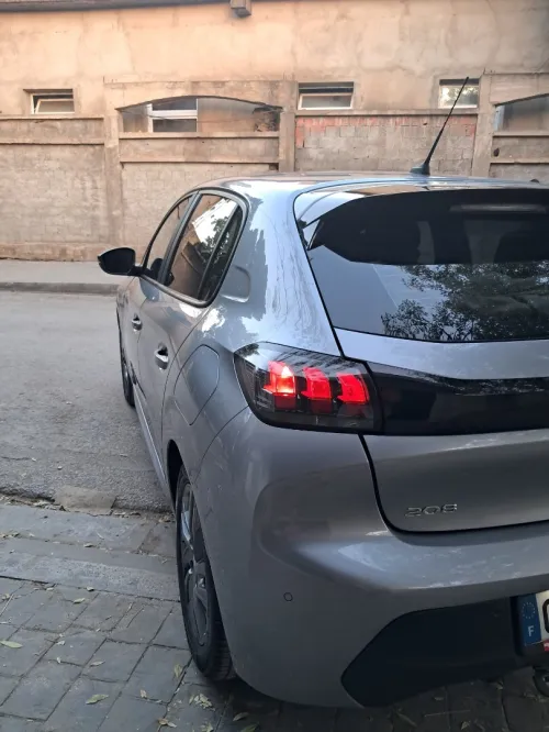 Peugeot 208 2022 Access