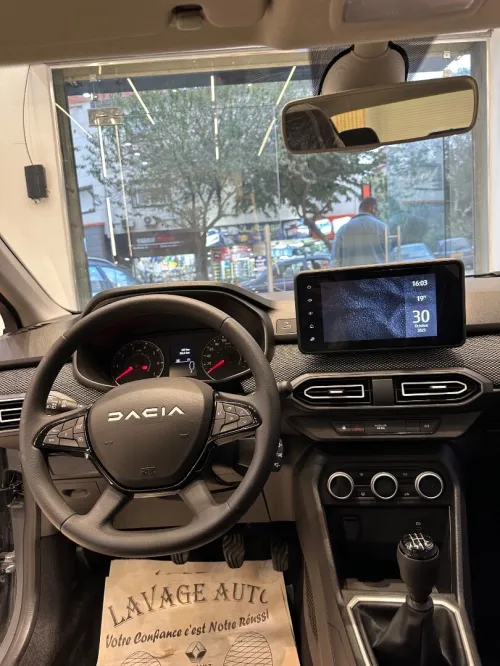 Dacia Logan 2025 