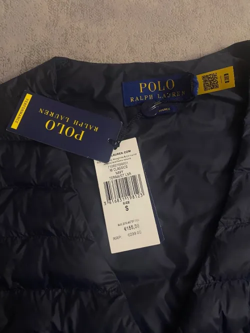 The Beaton Water-Repellent V-Neck Gilet