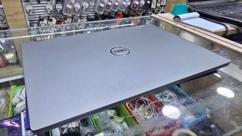 Latitude 7450  DELL