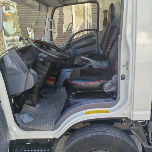 Isuzu NPR PRO 