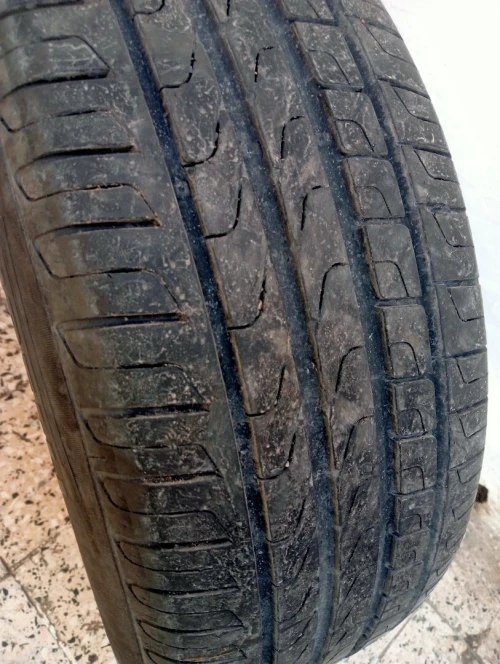 Pneu Pirelli 215/55/R17