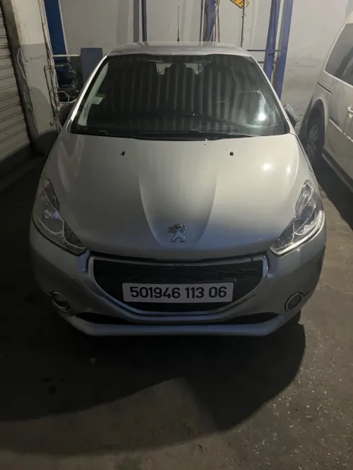 Peugeot 208 2013 Active 2