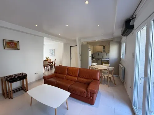 Location Appartement F2 Alger Hydra