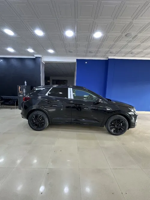 Opel GrandLand 2025 