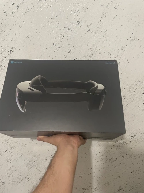 Microsoft HoloLens 2