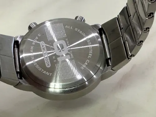 Montre TheOne Binary Originale en Excellent état