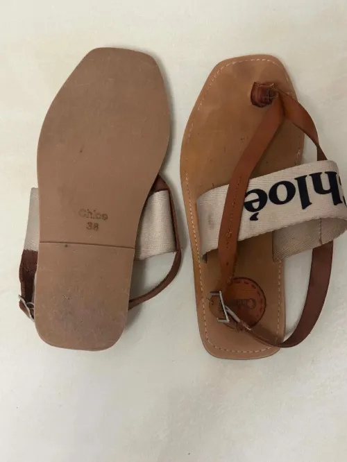 Sandales entre-doigts CHLOE modèle Woody en toile et cuir marron claire en Excellent état, portée seulement 4 jours