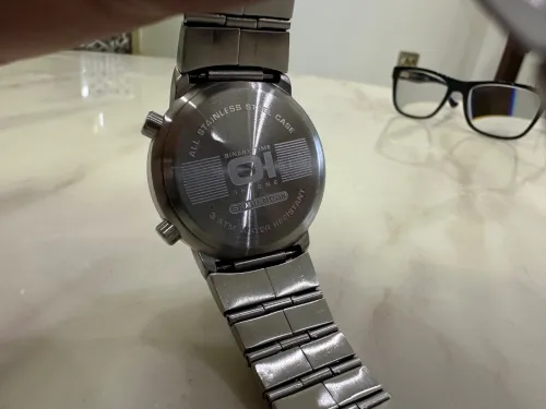 Montre TheOne Binary Originale en Excellent état