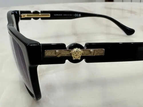 Paire de Lunettes Optiques Rectangulaires VERSACE Originale