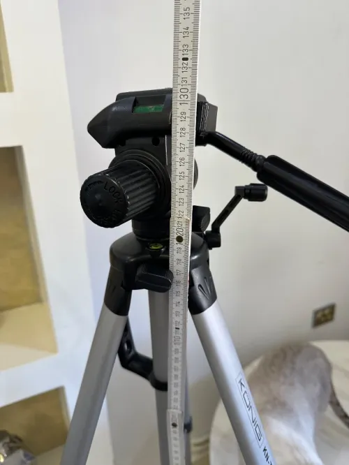 Trépied KONIG modèle KN-TRIPOD40 robuste pour Photo/Vidéo