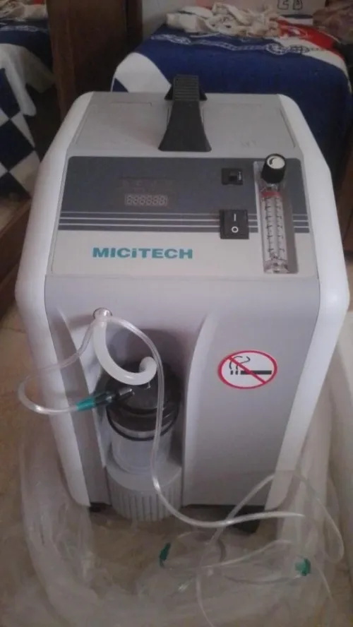 Concentrateur d'oxygène 10 L  État neuf  Prix 12 negociable
