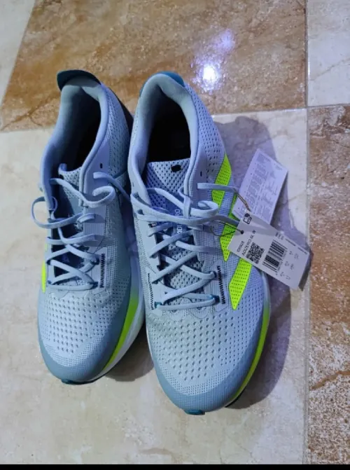  Basket adidas ADIZERO 
