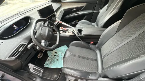 Peugeot 3008 2022 