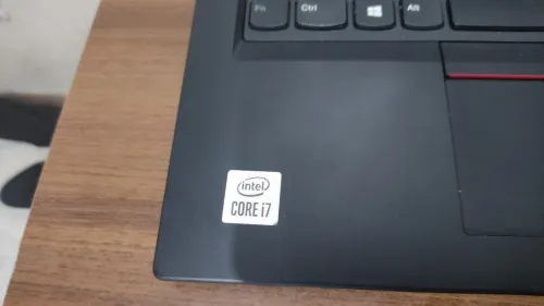 laptop lenovo thinkpad intl i7 gen10 (كابة)