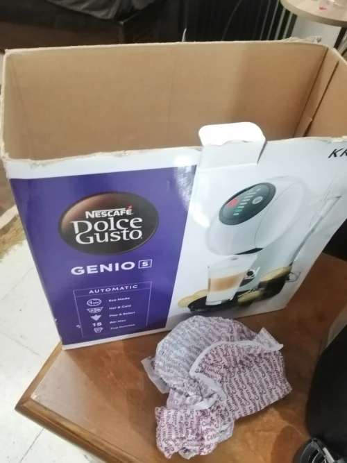 Machine à café nescafé dolce gusto comme neuf