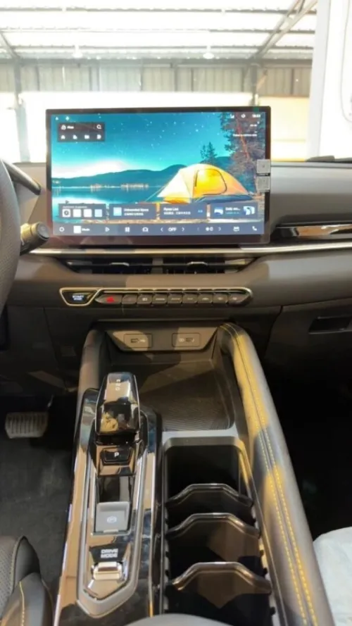 Geely Coolray 2025 Sport bac