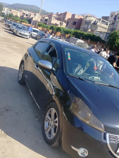 Peugeot 208 2012 Allure
