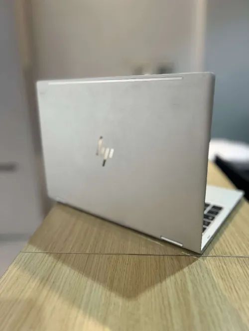 HP EliteBook X360 16RAM/256ROM G2  / I5 7eme Gen BON ÉTAT ( ÉCRAN TACTILE) À VENDRE