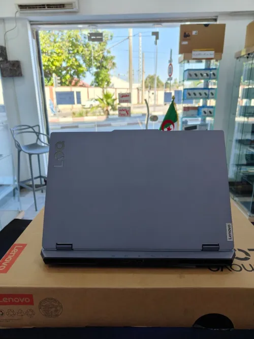 LENOVO LOQ 15 Ryzen 5 7235HS 24GB 512SSD RTX3050 15.6" Full HD NEUF SOUS EMBALLAGE