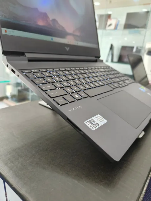 HP VICTUS 15 i7-13620H 16Go RAM 512SSD RTX4060 8Go NEUF SOUS EMBALLAGE