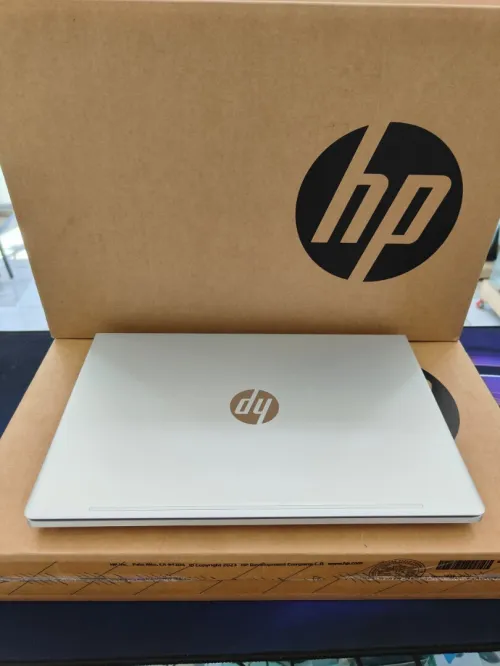 HP PROBOOK 445 G10 RYZEN 3 7330U 8GB 256SSD 14"FHD NEUF SOUS EMBALLAGE