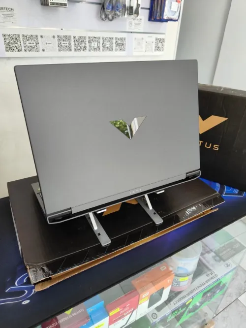 HP VICTUS 15 i5 13420H 16GB 512SSD RTX3050 6GB 15,6"FHD 144Hz NEUF SOUS EMBALLAGE