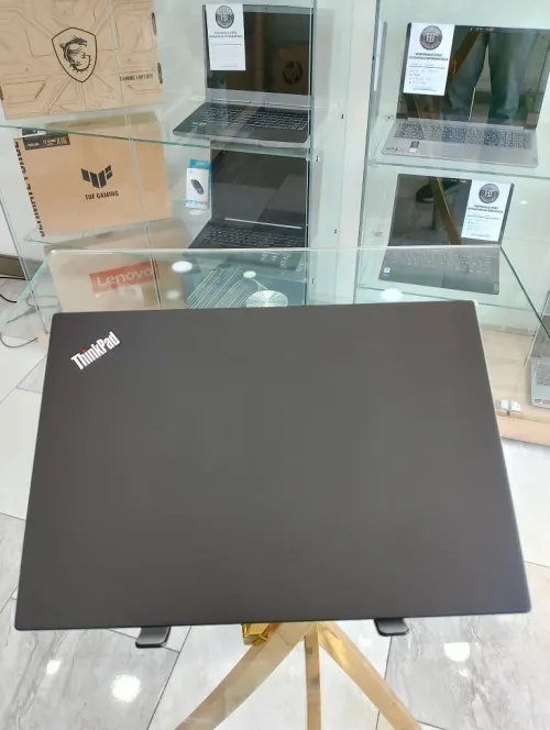 LENOVO THINKPAD T14s  RYZEN 7 PRO / 16 Go / 256 Go SSD / 14" FHD IPS