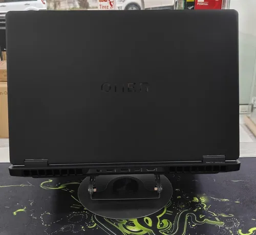 HP OMEN 17  Ryzen 7 + RTX 4060 + 32GB DDR5  17" 144Hz  Puissance Gaming Pro