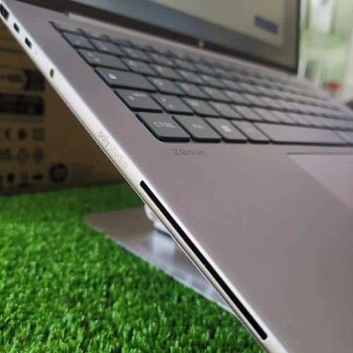 HP ZBook 8 G1a 14 | Ryzen 5 PRO 230 | 16GB DDR5 | 512GB SSD | 14" WUXGA | Neuf Sous Emballage