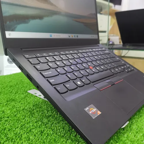 LENOVO THINKPAD E14 RYZEN 7 5700U 16GB 256SSD 14FHD TRES BON ETAT