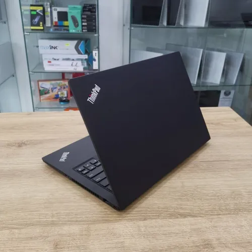 Lenovo ThinkPad T14 Gen 2 | Ryzen 5 PRO 5650U | 16GB RAM | 256GB SSD NVMe | 14" Full HD | Comme Neuf