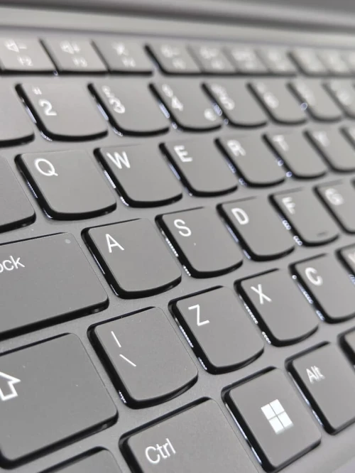 THINKPAD E14 GEN5 i5 1335U 16GB 512SSD 14"WUXGA NEUF JAMAIS UTILISE